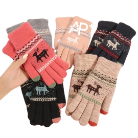 Customizable Cute Deer Pattern Thickened Winter Gloves Warm and Personalizable